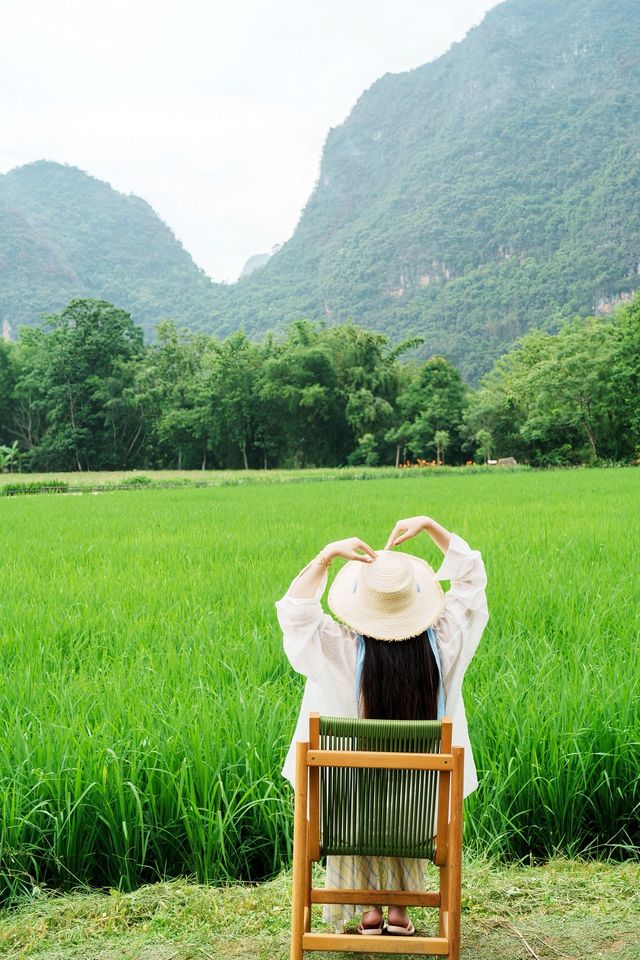 心曠神怡，是治癒一切的良藥  住進一片遼闊裡，煩惱自然就消失了  為什麼站在畫山雲野的窗前，人會不自