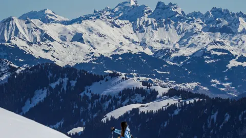 Discover a Local Hiking Trail in Interlaken — traveler post in Beatenberg