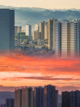 여름철 더장은 구름, 산, 석양, 별, 달을 감상하며 느긋한 삶을 만끽할 수 있는 고요한 휴식처입니다. 북적이는 도시 생활에 지치셨나요?
