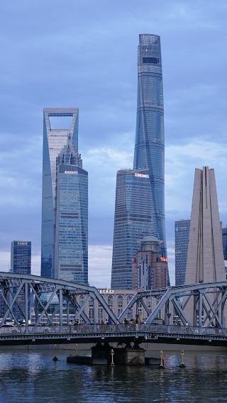 Take a night stroll and avoid the crowds at the Bund. This route has fewer people