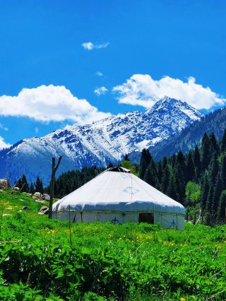 Qiongkushitai | Stay in a mountain cabin straight out of a painting