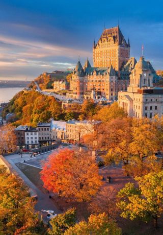 When is the best time to ride these Canadian autumn train routes for the most beautiful maple scenery?