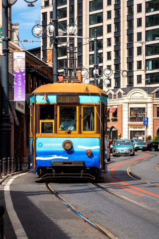 Dalian | Century-old Dongguan Street, where old and new collide in the city's historic streets
