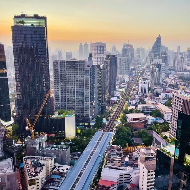 【バンコク】バンコクの夜景が360°楽しめるルーフトップバー🍸