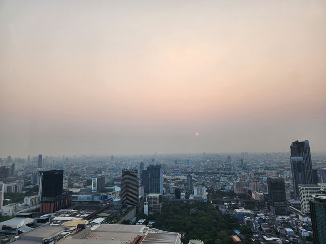 曼谷浪漫天空酒吧 Red Sky