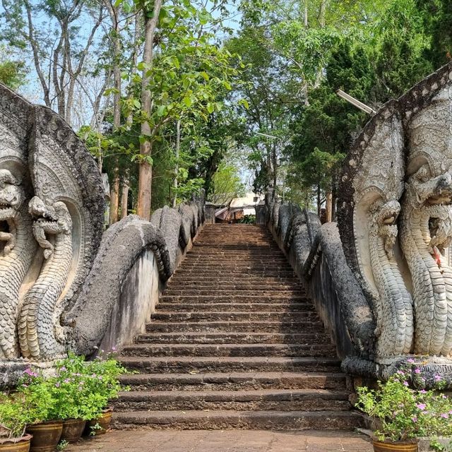 Unseen พระธาตุภูเข้า สามเหลี่ยมทองคำ
