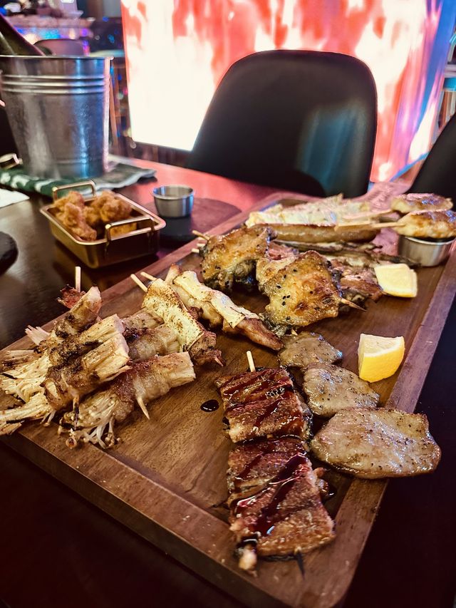 夜香港去中環蘭桂坊chill下食串燒😋