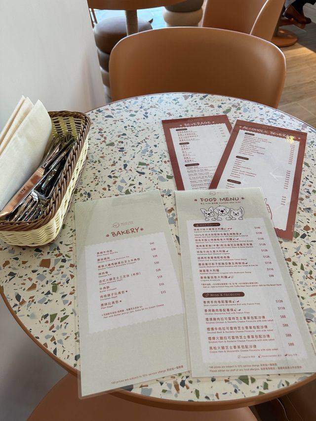 愉景灣海景寵物友善餐廳🍴嘆特色雞蛋仔all day 🍳 