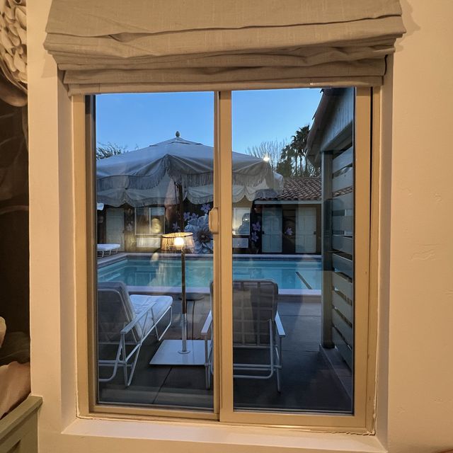 Fleur Noire Hotel โรงแรมบูติคใน Palm Spring, CA.