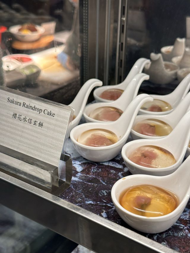 帶媽咪去食香港美麗華酒店Yamm自助午餐