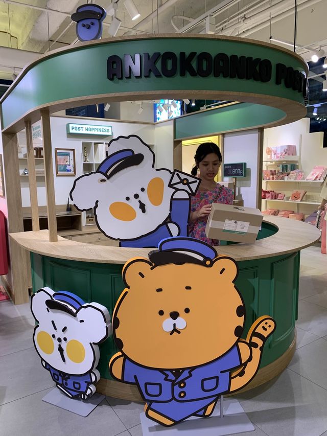 韓國弘大三層高kakao friend專門店