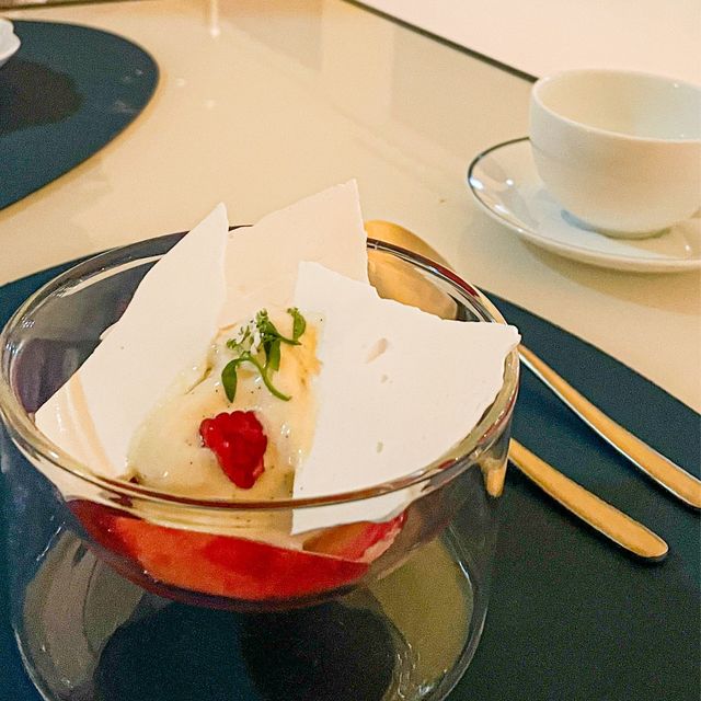 【尖沙咀｜超浪漫勁溫馨🌹超靚既270度無敵維港景 】