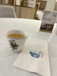《鴨大哥》酥香片皮鴨