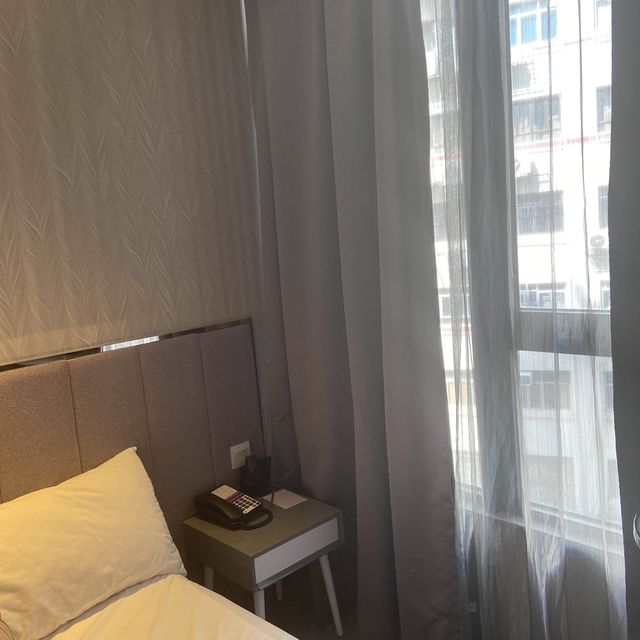 荃灣絲麗酒店🏨