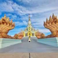 วัดแสนสุข วัดสวยชลบุรี