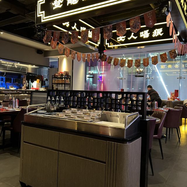 高層絕美陽台火鍋店