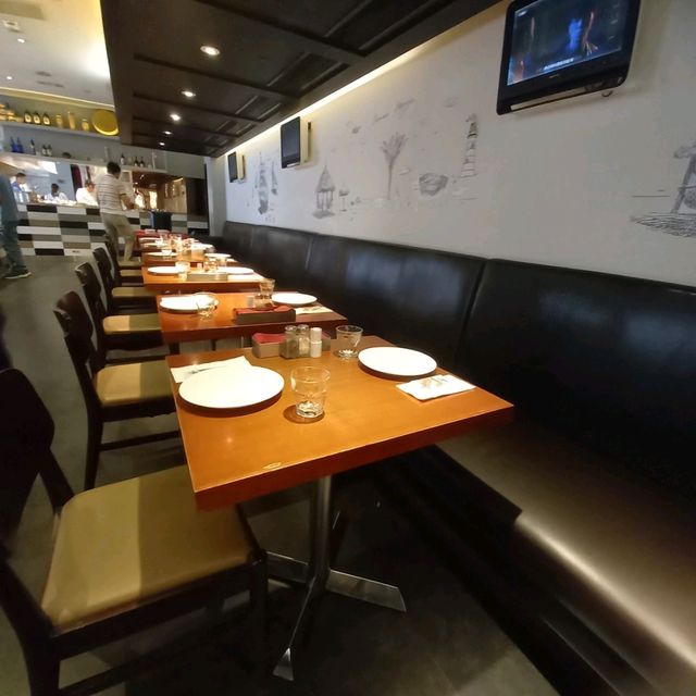 食半自助餐吹水勝地