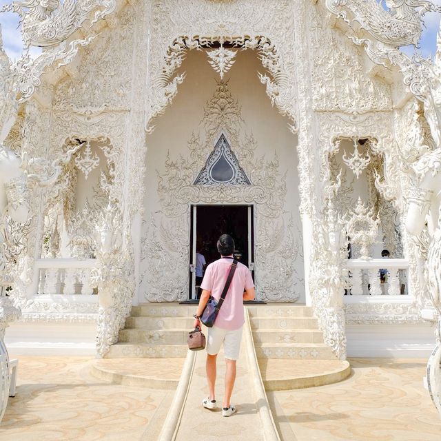 วัดร่องขุ่น (Wat Rong Khun - White Temple)