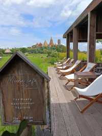 คาเฟ่วิวสวย "มีนา Cafe' Kachanaburi"
