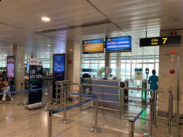 ベトナム　ベトナム観光　タンソンニャット国際空港からダナン国際空港へフライトしてきた！