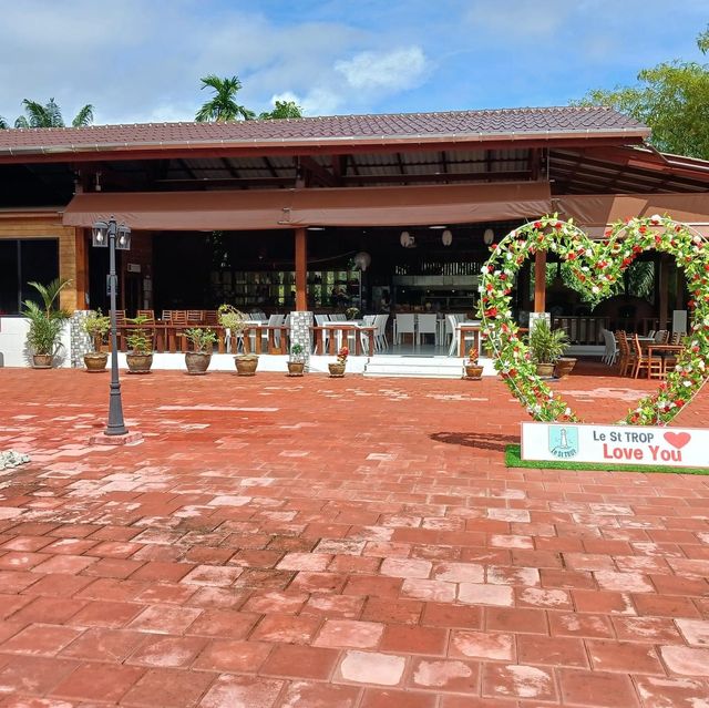 Le St Trop Bar & Restaurant Khok Kloi