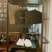 M Boutique Station 18