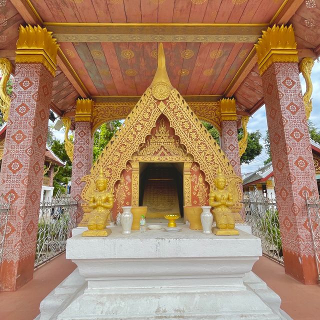 Sacred Serenity: Wat Sensoukharam's Legacy