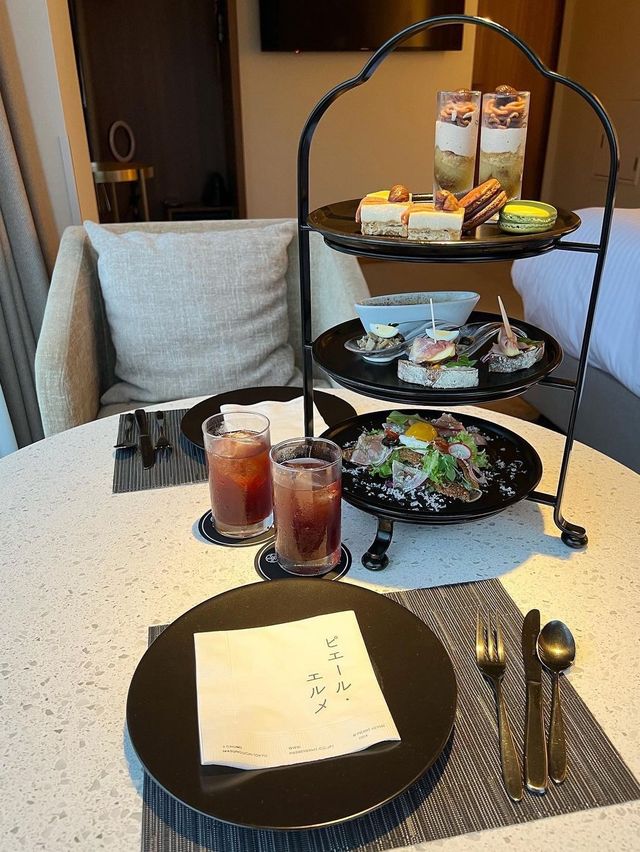 【福岡ホテル】宿泊すると必ずついてくる！豪華なアフタヌーンティー