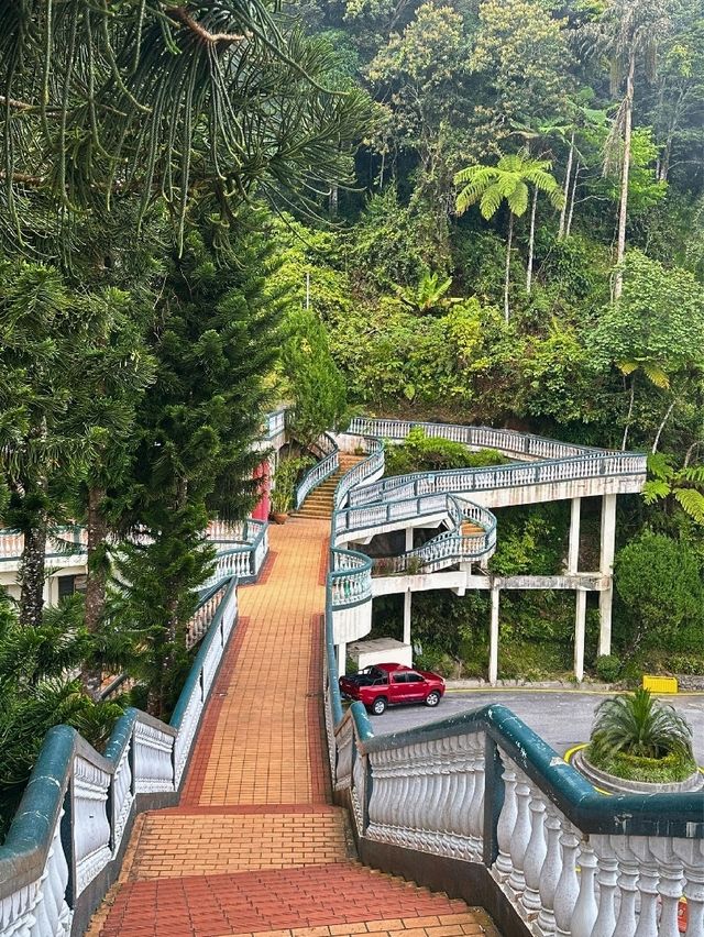 แนะนำว่าต้องมา Chin Swee Caves Temple 