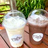 ​ตามล่าหาพูม่าย ຄາເຟ່​ @วังเวียง