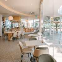 Praline Dining Room คาเฟ่สไตล์ฝรั่งเศส 