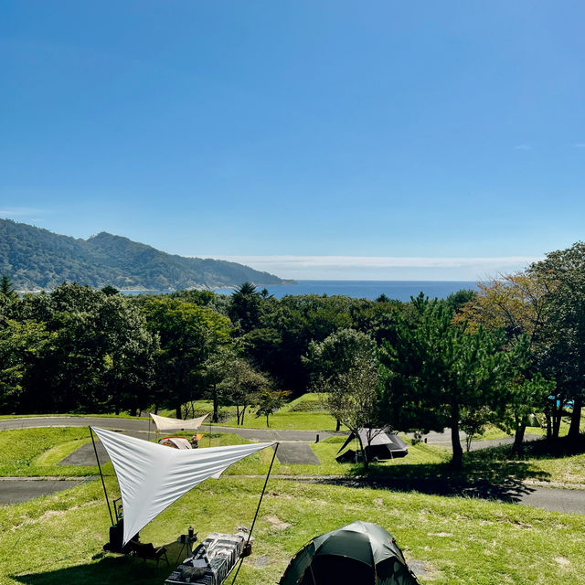 海と山の絶景を楽しめるハイブリッドキャンプ場〜おしか家族旅行村キャンプ場〜