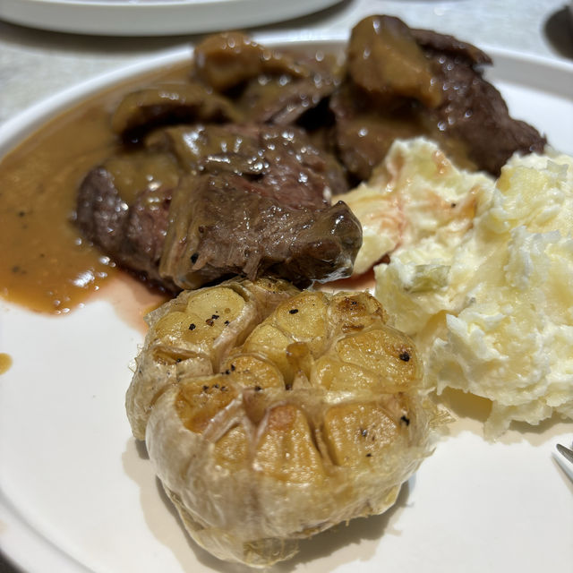 銅鑼灣茶餐廳 板燒美國頂級風門牛柳套餐$188