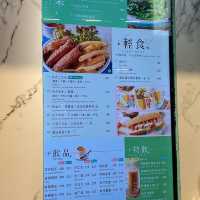北角四寶食堂 養生燉湯套餐$88起，加購前菜+飲品$28。食到飽飽兩人$250左右