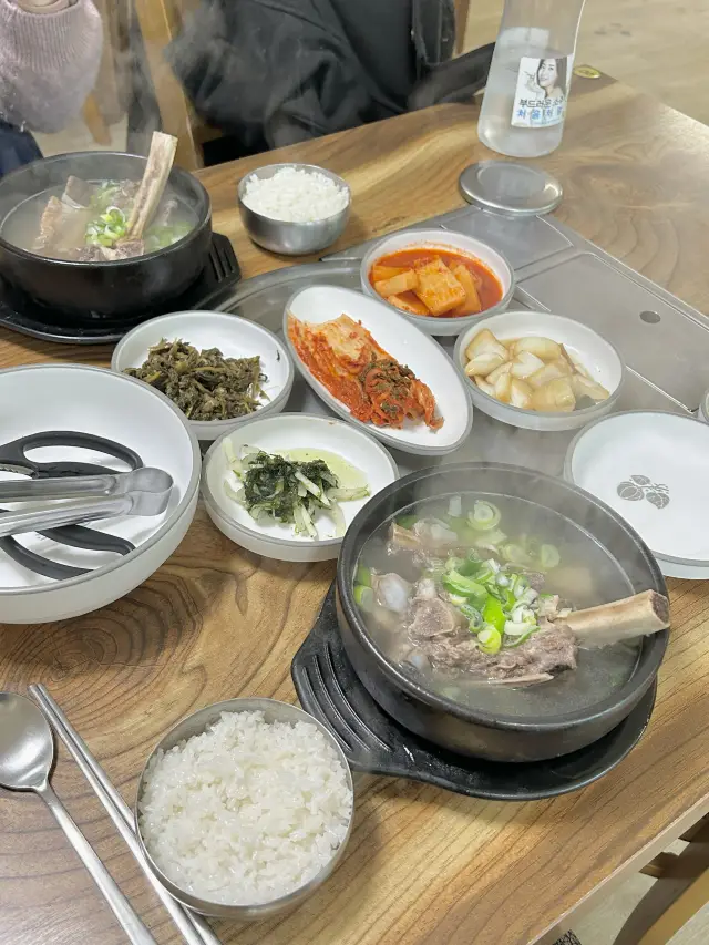 江陵在地人美食餐廳「統큰갈비湯」