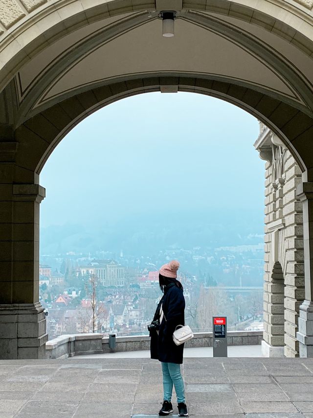 The Parliament Building in Berne, Switzerland 🇨🇭 