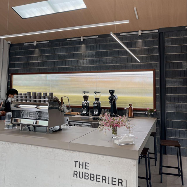 The Rubberer THE RUBBER