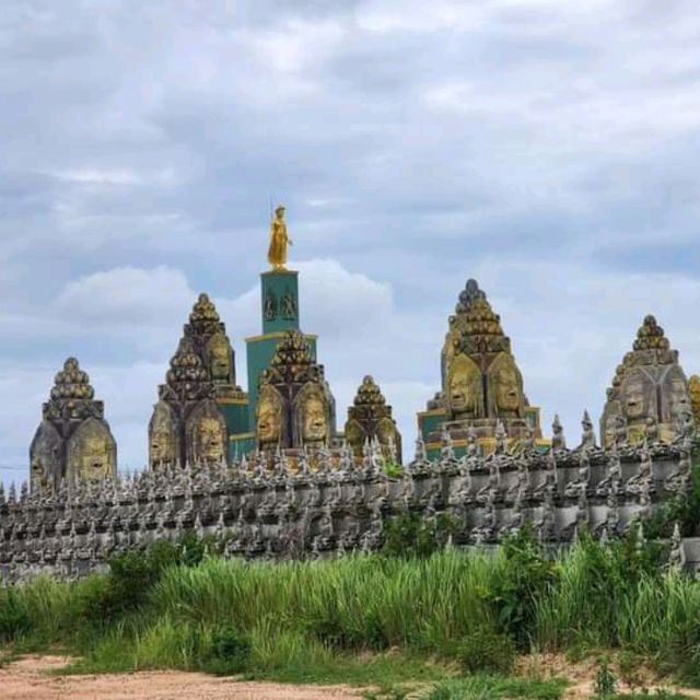 เรื่องแปลกในนานาธรรมสถาน