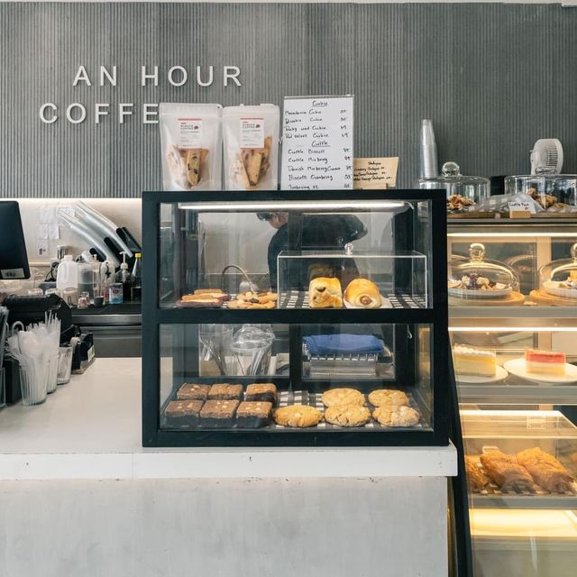 An hour Coffee bar⏱🪟☕ 