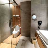 Convenient Stay Near One Utama Mall and MRT Station