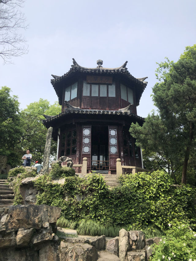 Exploring Suzhou Classical Gardens 🇨🇳