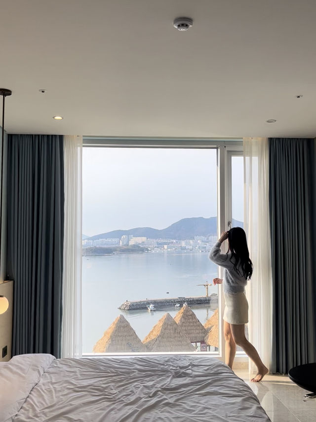 오션뷰가 무척이나 아름다운 휴양지 분위기 호텔