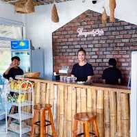 คาเฟ่ชิดภู พักสายตาวิวทุ่งนา360องศา #ลาวใต้