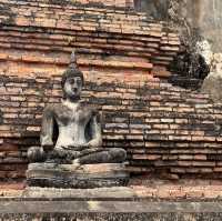 วัดมหาธาตุ สัญลักษณ์ของอาณาจักรสุโขทัย