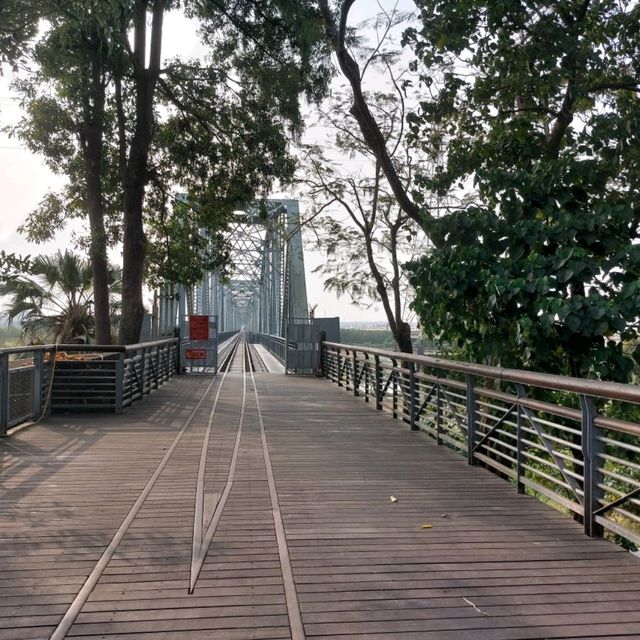 屏東河濱公園 舊鐵橋 運動放風的好地方
