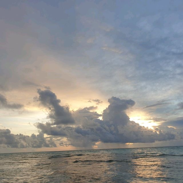 Autumn Escapes: Unwind at Stone Hotels Dhiffushi This Fall