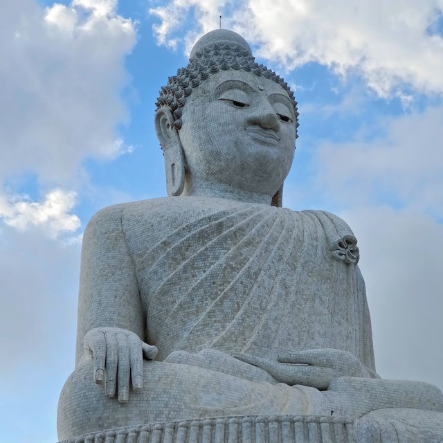 布吉的必遊 — 布吉山頂大佛