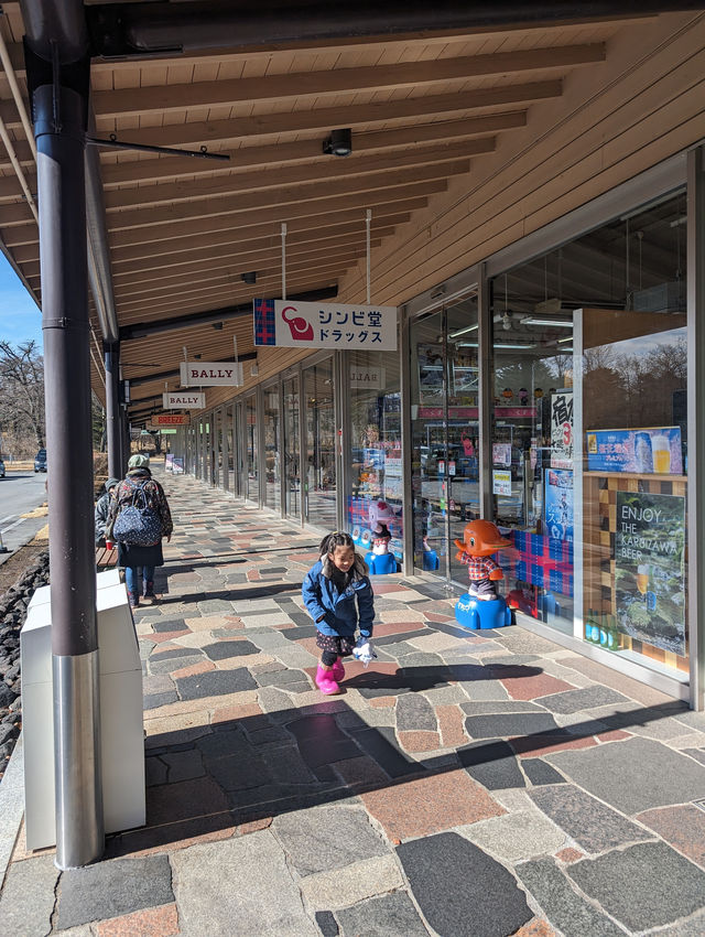 🇯🇵長野「輕井澤王子飯店滑雪場」滑雪？購物？傻傻分不清楚！