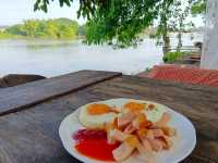 ดิ แอนธีค ริเวอร์ไซด์ The Antique Riverside