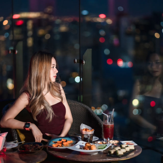 ⚡️Rooftop Bar ใจกลางเมือง ชั้น 56